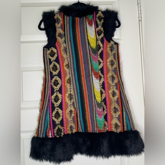 Judith March Black Faux Fur Vest with Embroidery - Picture 2 of 3